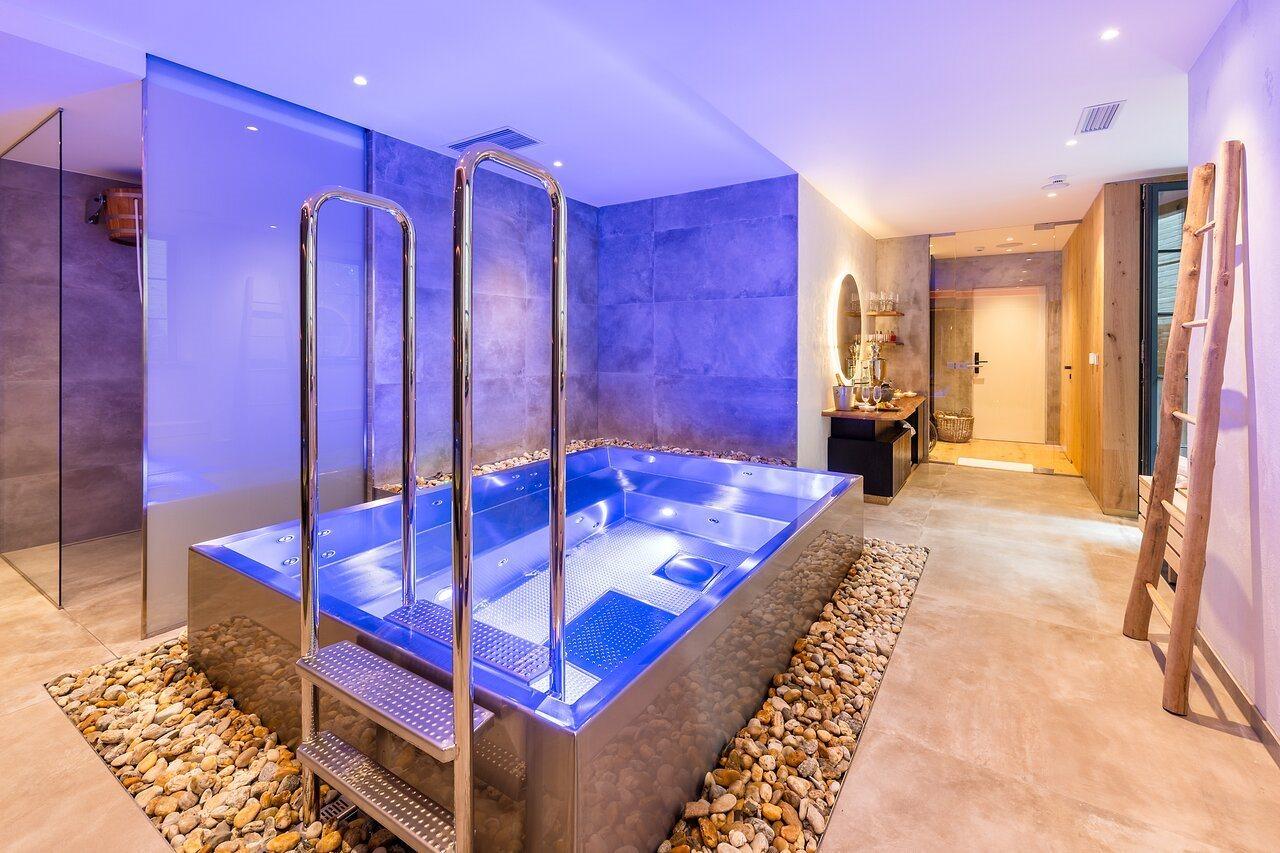 Mosaic House Design Hotel 4*